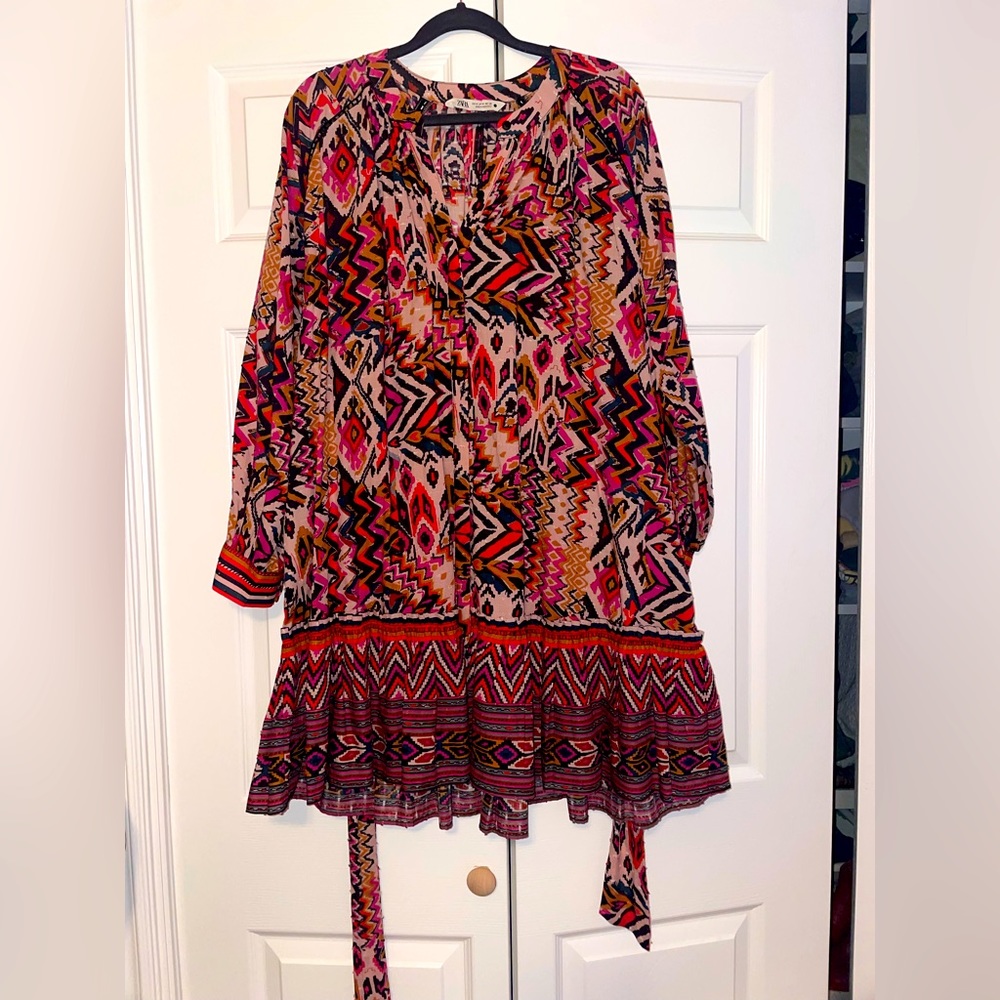 Multi-color Zara dress. Unlined.